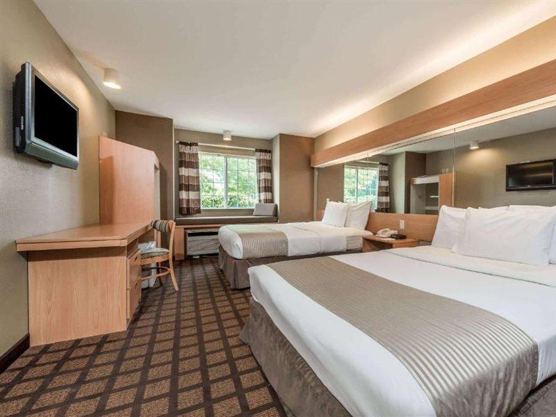 Microtel Inn & Suites By Wyndham West Chester Bagian luar foto