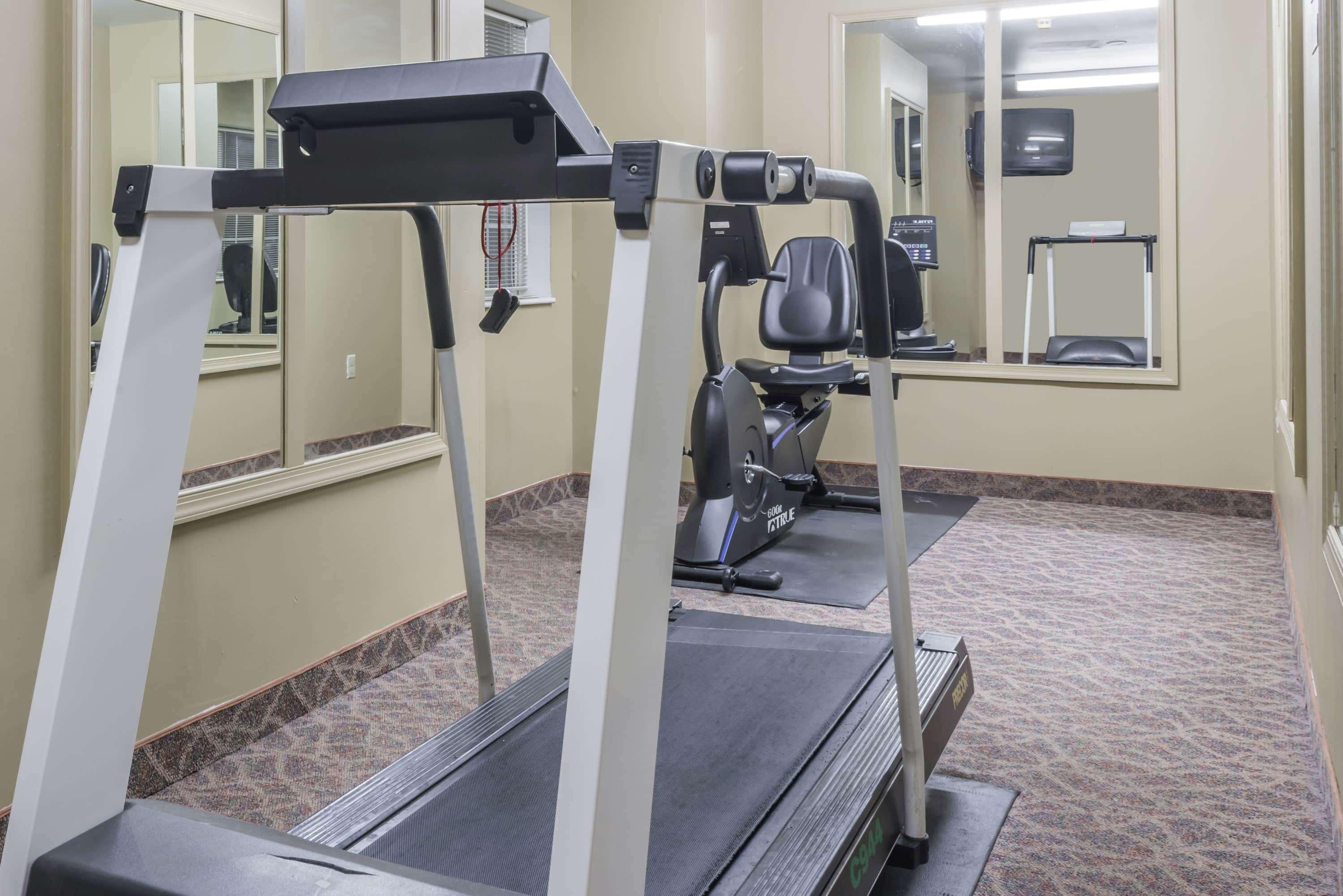 Microtel Inn & Suites By Wyndham West Chester Bagian luar foto