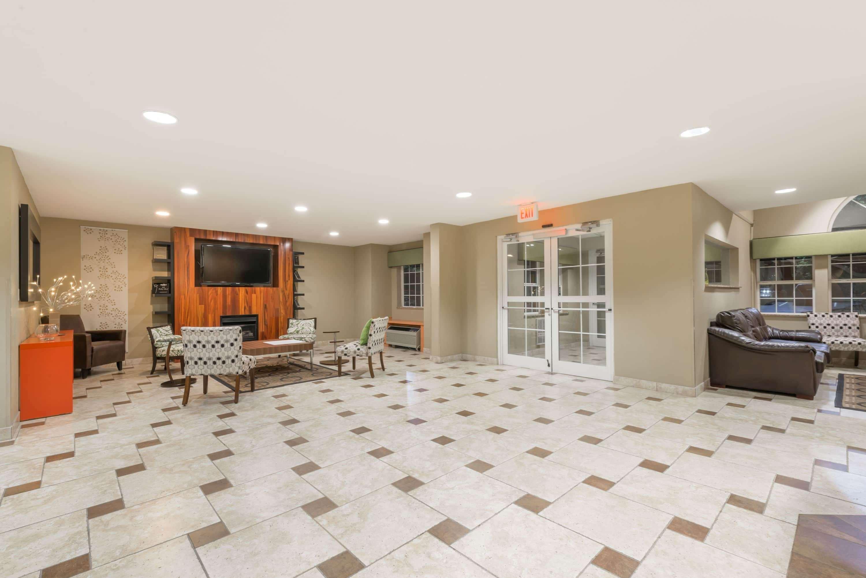 Microtel Inn & Suites By Wyndham West Chester Bagian luar foto