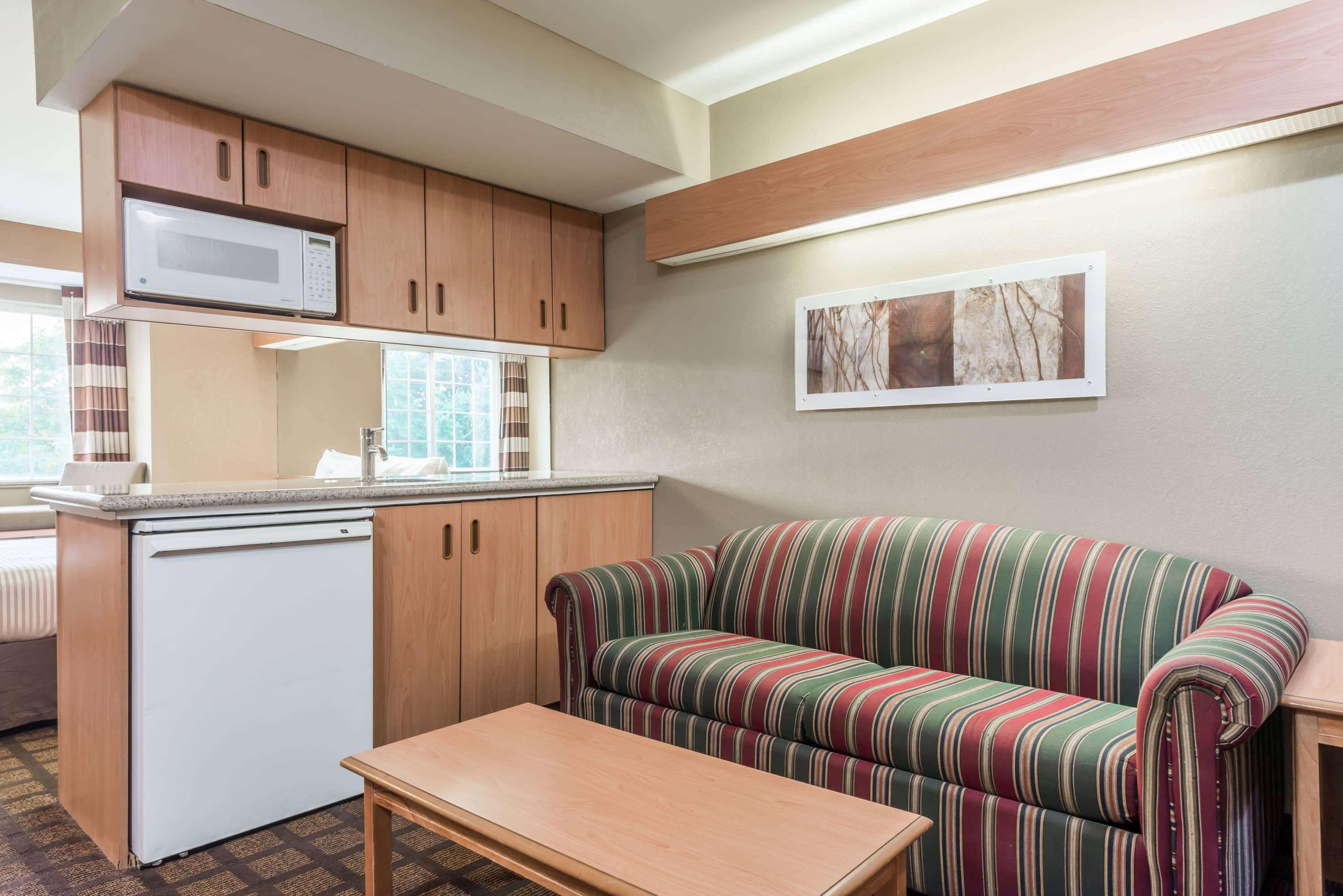 Microtel Inn & Suites By Wyndham West Chester Bagian luar foto